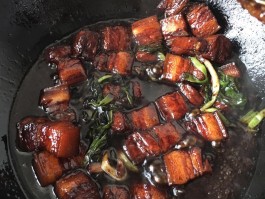 红烧肉的做法视频(酒店红烧肉的做法视频)