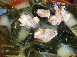 海带排骨汤怎么做(海带排骨汤怎么做好吃又简单视频)