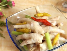泡椒鸡爪的做法(泡椒鸡爪的做法大全视频)