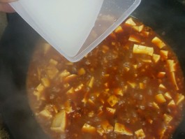 麻辣豆腐怎么做(麻辣豆腐怎么做视频)