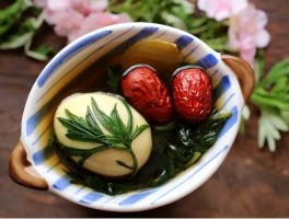 艾叶煮鸡蛋(艾叶煮鸡蛋有什么作用和功效)
