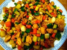 宫保鸡丁做法视频(辣子鸡丁的制作方法视频)