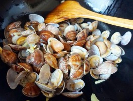 贝类海鲜的做法(贝类海鲜做法大全家常)