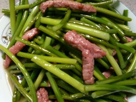 炒蒜苗(炒蒜苗怎么炒能好吃)