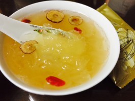 红枣银耳汤的做法(红枣银耳汤的做法步骤)