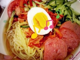 朝鲜冷面的做法(朝鲜冷面的做法及调料视频)