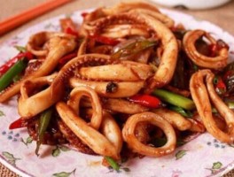 酱爆鱿鱼(酱爆鱿鱼的家常做法)