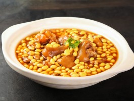 黄豆炖猪蹄(黄豆炖猪蹄做法步骤)